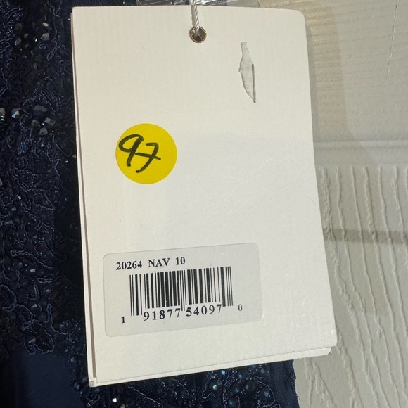 Mac Duggal Sequin Empire Waist Pleated Gown NWT Style 20274 - Picture 13 of 16